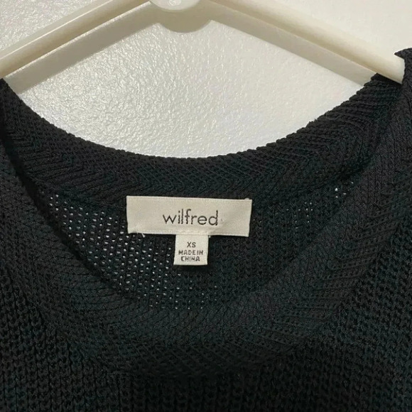 Aritzia - Black Palmier Tunic Sweater - Picture 6 of 9